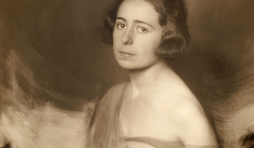 «Παραλληλισμοί» της Νέλλης: Δύο εμβληματικά φωτογραφικά κολάζ στην ΕΣΤΙΑ Νέας Σμύρνης